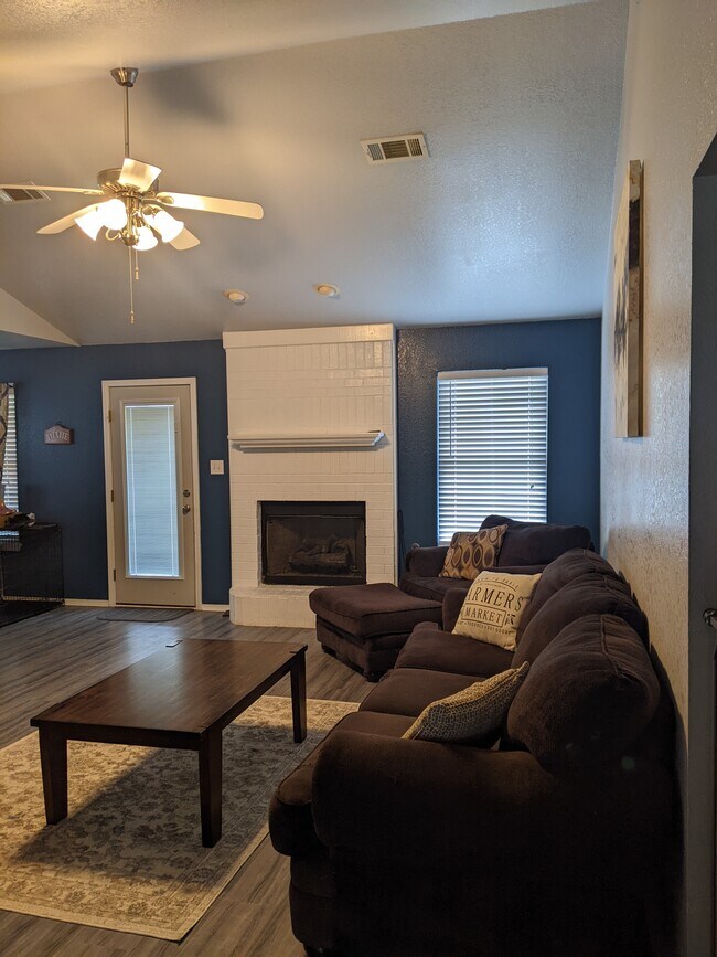 Foto del edificio - 291 Ridgecrest Dr