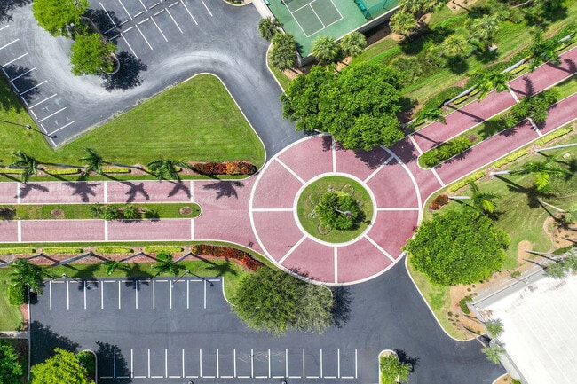 Building Photo - 100 N Collier Blvd