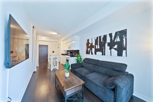 Building Photo - 2708 Puente de Luz