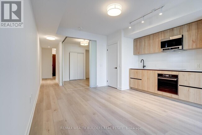 Photo du bâtiment - 117 Broadway Ave