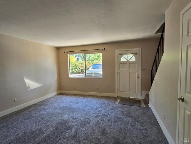 Building Photo - 807 Lovers Ln