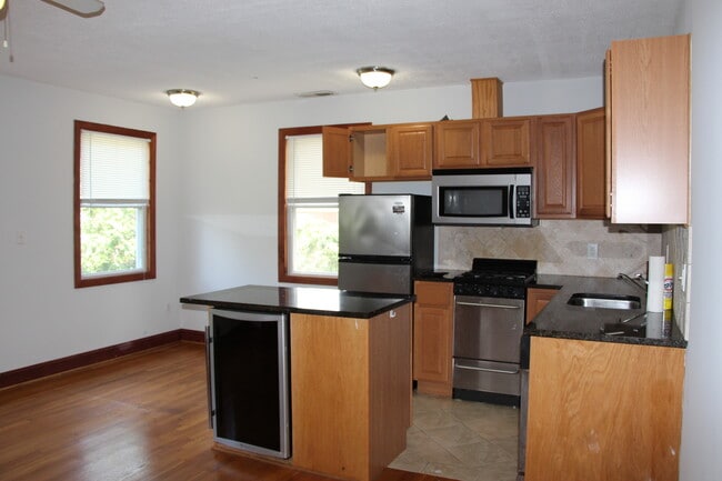 Building Photo - 624 North Monroe Street