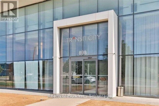 Building Photo - 898 Portage Pkwy