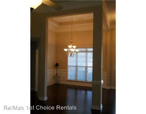 Building Photo - 528 Cobblestone Cir