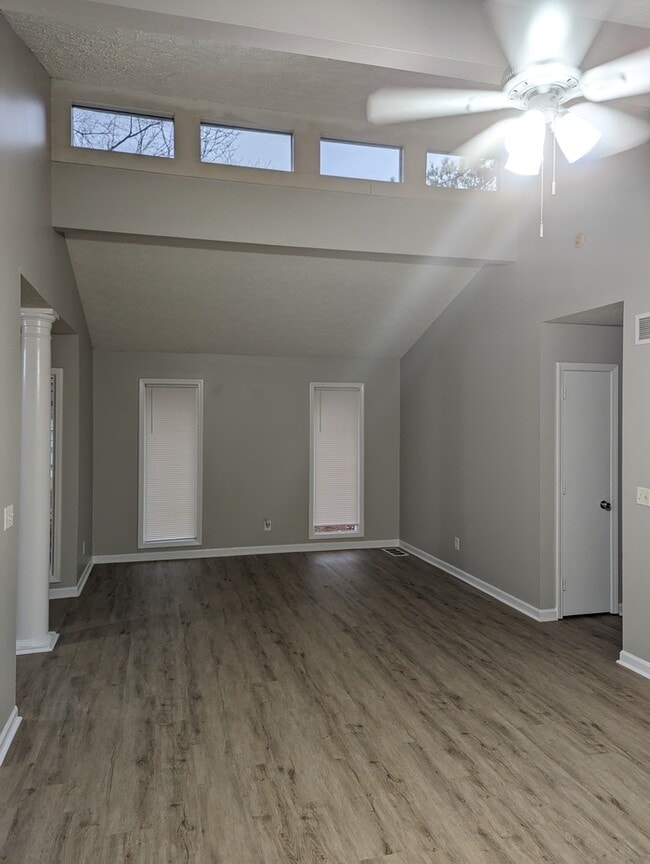 Building Photo - 3850 Timber Hollow Way