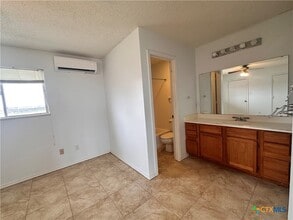 Building Photo - 158 Stockmen