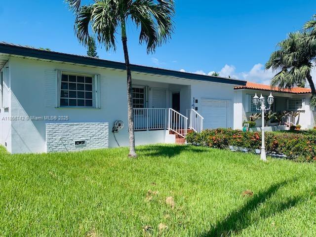 Foto del edificio - 8842 Carlyle Ave