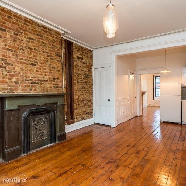 Building Photo - 475 Putnam Ave