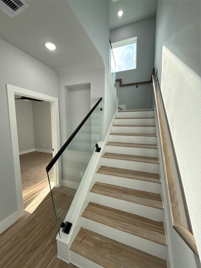 Foto del edificio - 3101 Live Oak St