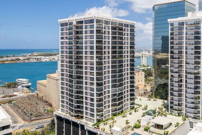 Harbor Square en 700 Richards Street en Honolulu, Hawái - Harbor Square