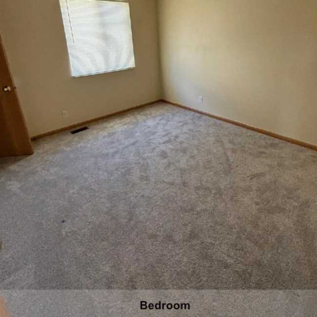 Building Photo - 3115 Holdrege St