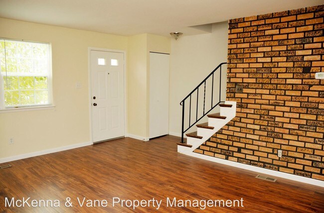 Building Photo - 2 br, 1.5 bath House - 458 Kenilworth Court