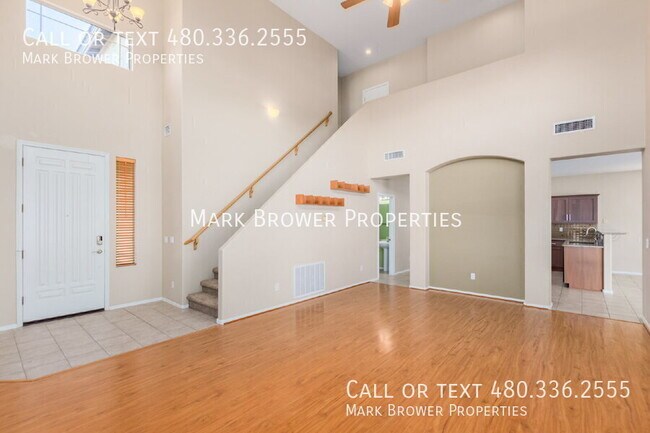 Building Photo - 1462 W. Roadrunner Dr.