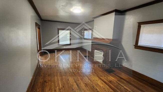 Building Photo - 1351 Amherst Pl