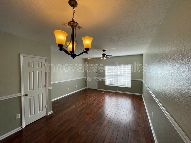 Photo - 720 Shropshire Loop Townhome