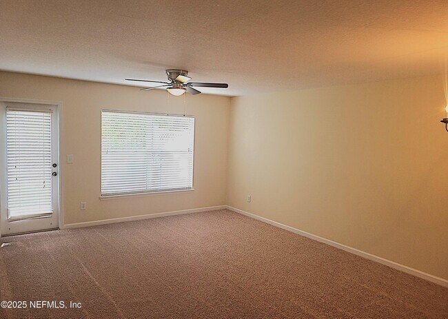 Building Photo - 1500 Calming Water Dr