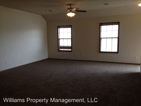 Building Photo - 1407 Par Rd