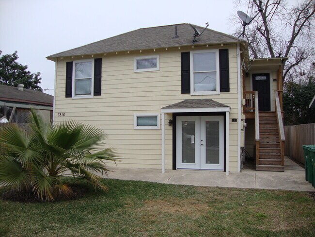 Building Photo - 3816 Gano St