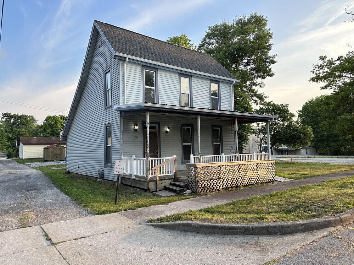 23 E Brown St, North Vernon, IN 47265 House Rental in North Vernon