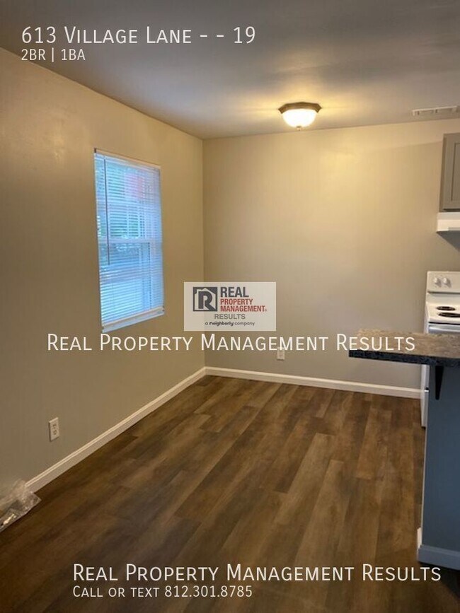 Foto del edificio - 613 Village Ln