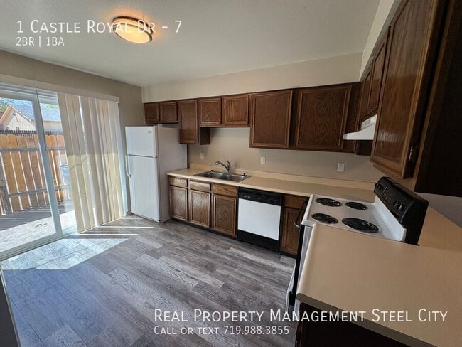 Building Photo - 1 Castle Royal Dr