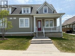 Building Photo - 4 Danielle Cres