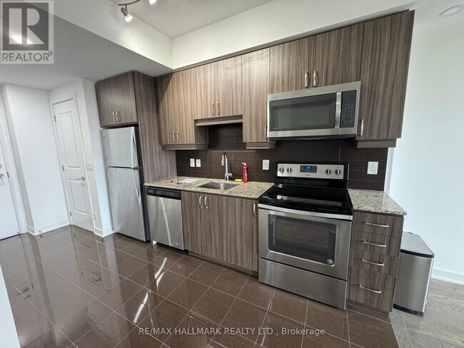 Photo du bâtiment - 9205-9205 Yonge St