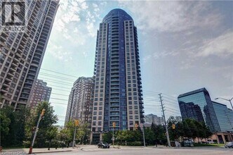 Building Photo - 330 Burnhamthorpe Rd W