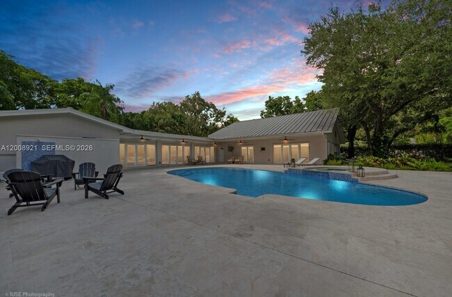 Foto del edificio - 6875 SW 96th St