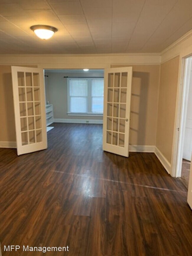 Building Photo - 2 br, 1 bath House - 104 Westview St.
