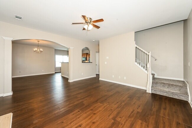 Foto del edificio - 7063 Grand Hickory Dr