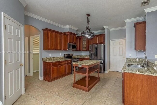 Foto del edificio - 30544 Latourette Dr