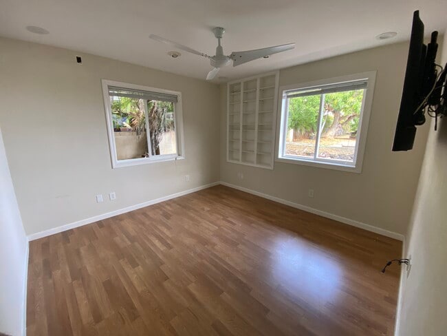 Fotografía del edificio - 3708A Claudine St