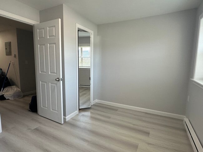 Building Photo - 482 Commonwealth Ave