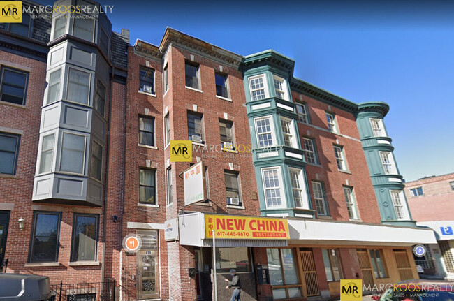 Foto del edificio - 871 Harrison Ave