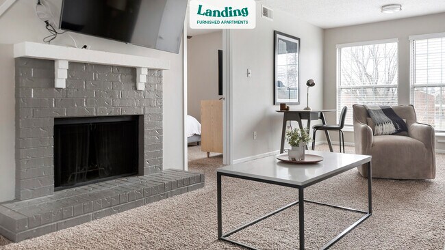 Foto del edificio - 2150 Village Green Pkwy