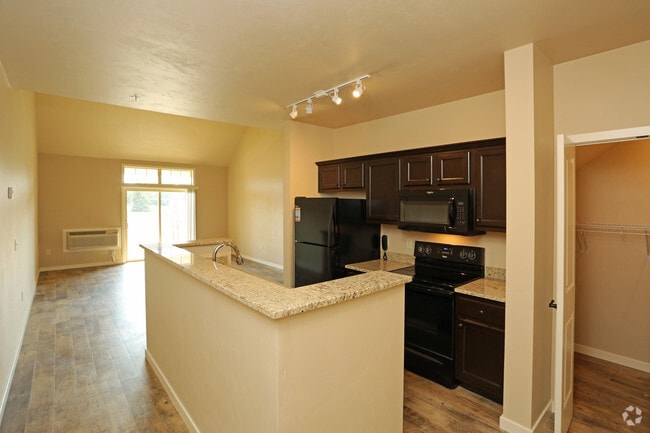 Kitchen - Skyline Towers