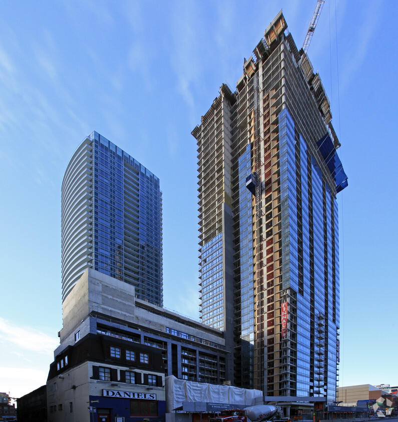 Primary Photo - The Pinnacle on Adelaide