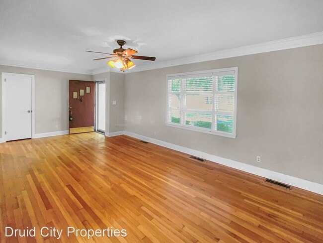 Building Photo - 3 br, 2 bath House - 132 Brookhaven Dr