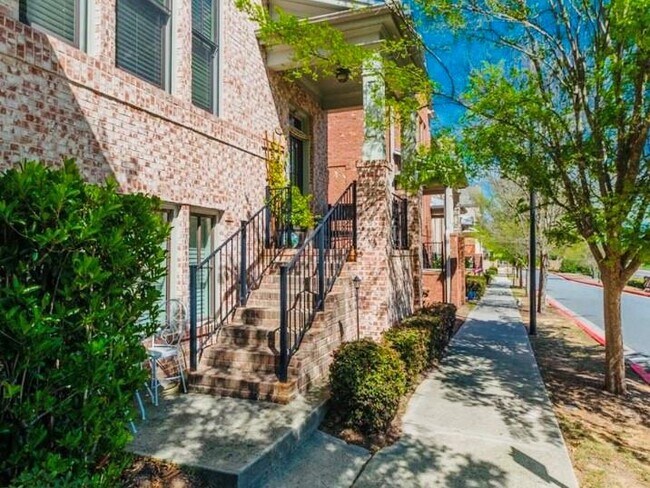 Foto del edificio - 836 Red Hart Ln