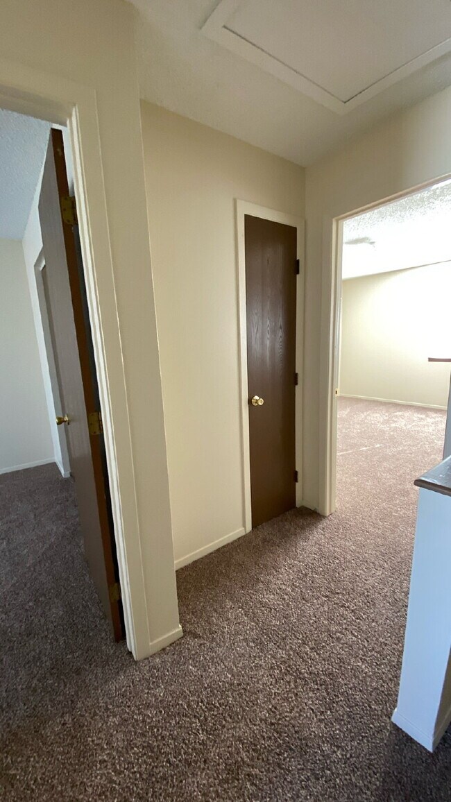Foto del edificio - 2 bedroom Mineola A