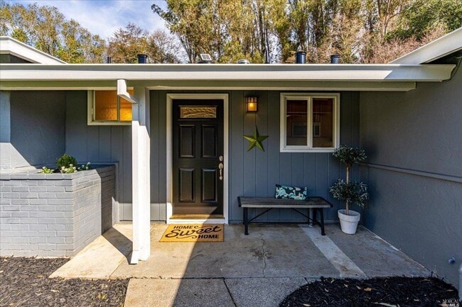 Foto del edificio - Charming Three Bedroom Browns Valley Retreat