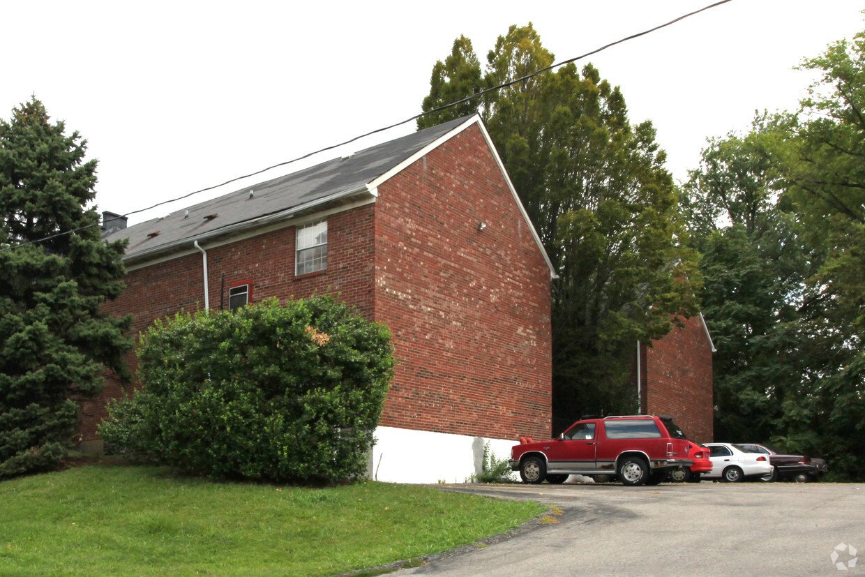 Building Photo - Culbertson Manor Apartments