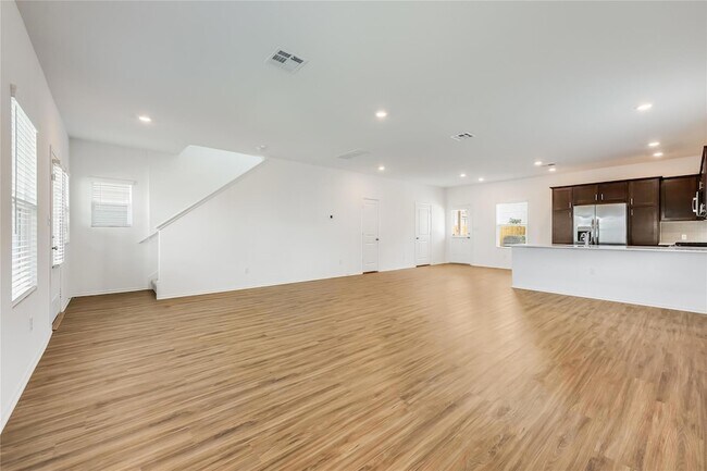 Foto del edificio - 1545 Cobblecrest Ln