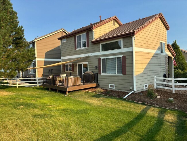 Foto del edificio - Beautiful 3-Bedroom, 3-Bathroom 2-Story Ho...
