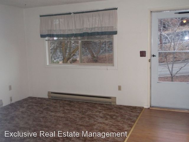 Building Photo - 2 br, 1 bath House - 305 N 3rd Street