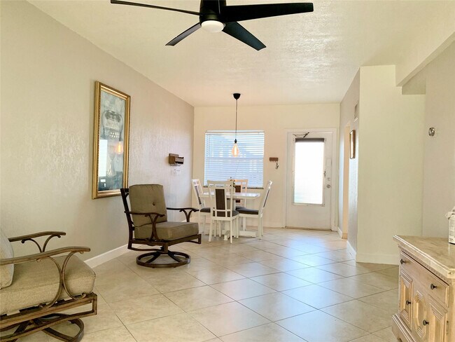 Building Photo - 6550 Winfield Blvd