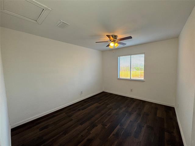 Building Photo - 2329 Jamaica Pl