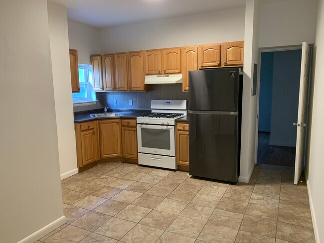 Kitchen - 3531 W Allegheny Ave