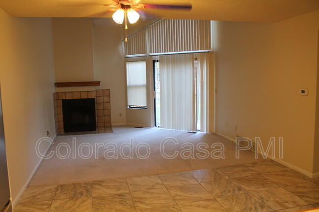 Foto del edificio - 4210 Autumn Heights Dr